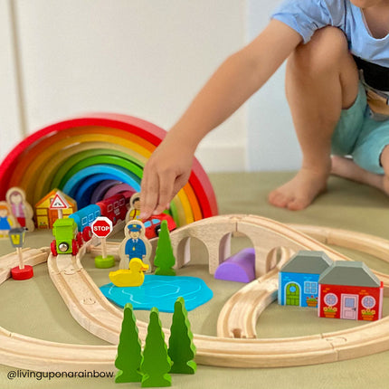 Figure of Eight Train Set - SENsory Toys4U