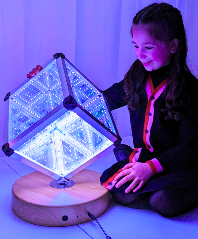 LED INFINITY CUBE 25CM - SENsory Toys4U