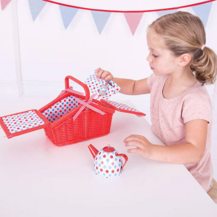 Spotted Basket Tea Set