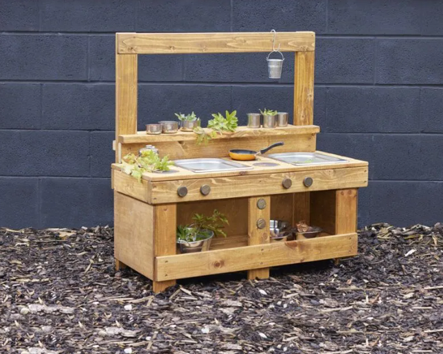 Cosy Cafe Mud Kitchen