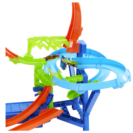 Hot Wheels Stunt Tracks Motorised Big Air Crash