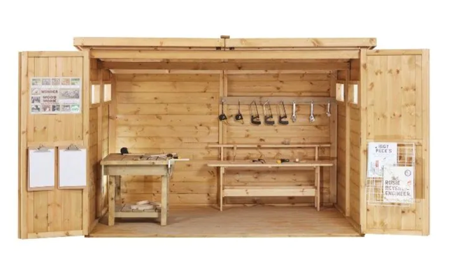 Lockable Woodwork Room