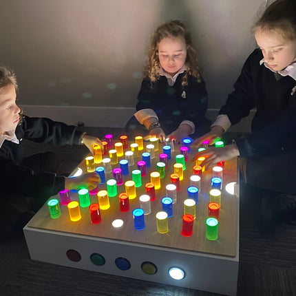 TABLE TOP PANEL WITH COLOURED RODS