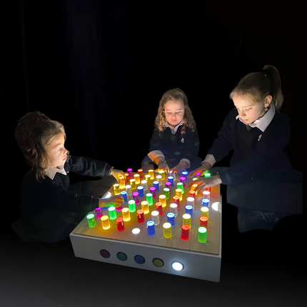 TABLE TOP PANEL WITH COLOURED RODS