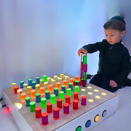 TABLE TOP PANEL WITH COLOURED RODS