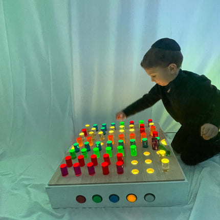TABLE TOP PANEL WITH COLOURED RODS